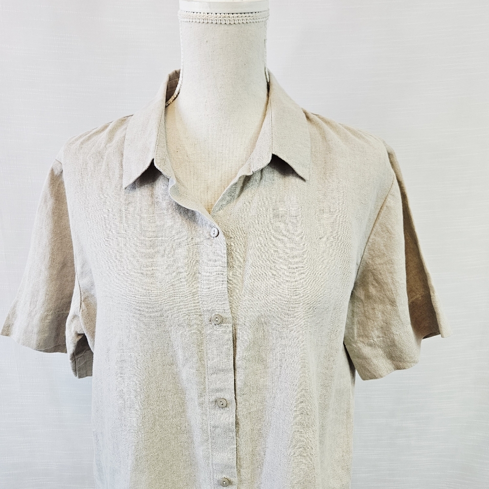 Eileen Fisher Short-Sleeve Linen Blend Button Down Shirt size Medium - Picture 3 of 8